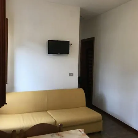 Giovanni Versolatto Apartamento *